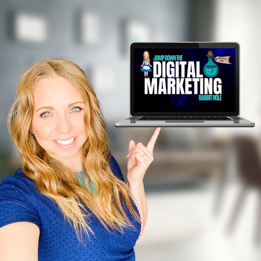 torie mathis - digital marketing expert with computer